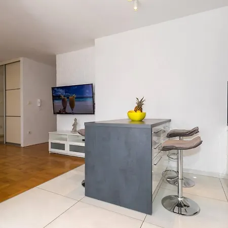 Apartman Equilibrium شقة *