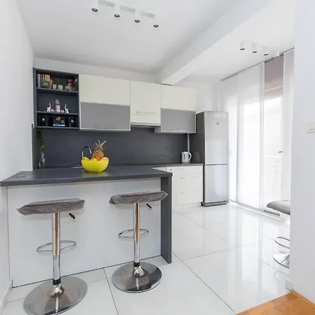 Apartman Equilibrium زادار
